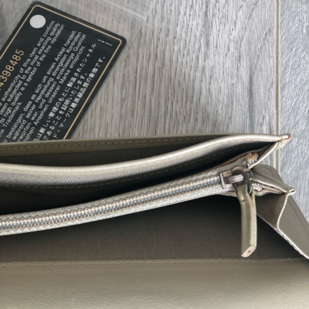 Authentic Chanel Wallet - Picture 10 of 16